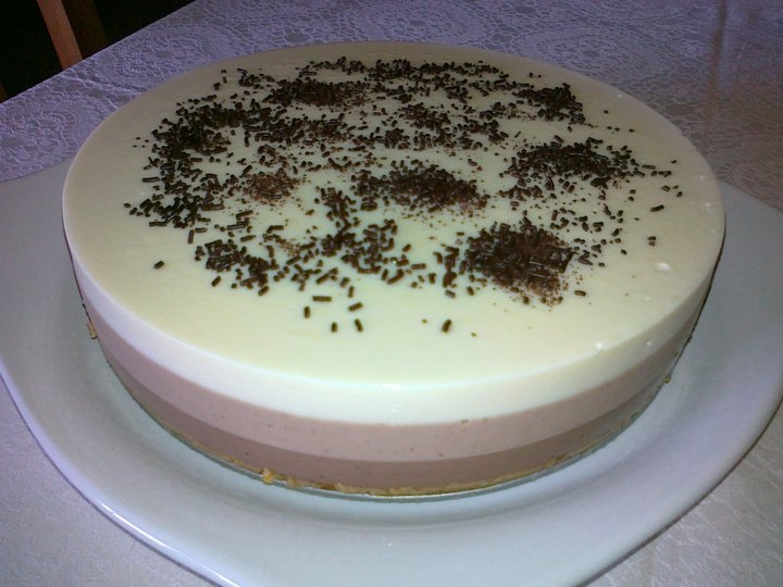 TARTA TRES CHOCOLATES 